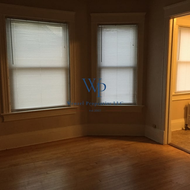 Foto del edificio - 1215 Marshall St