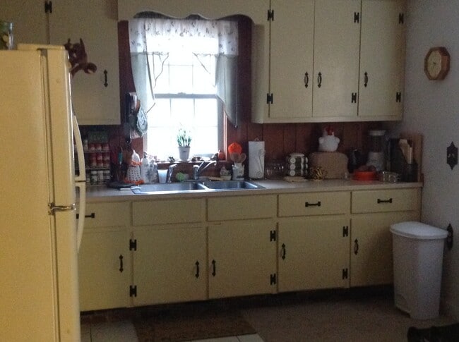 Building Photo - 7 Carlisle St