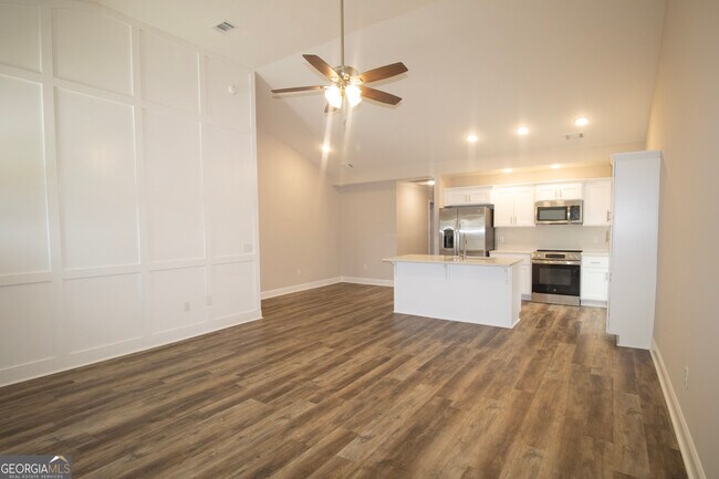 Foto del edificio - 106A Woodsedge Dr