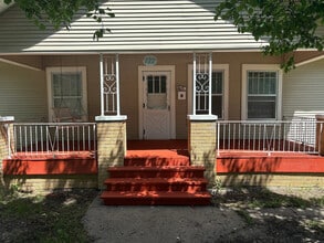 Building Photo - 122 N Glenn St
