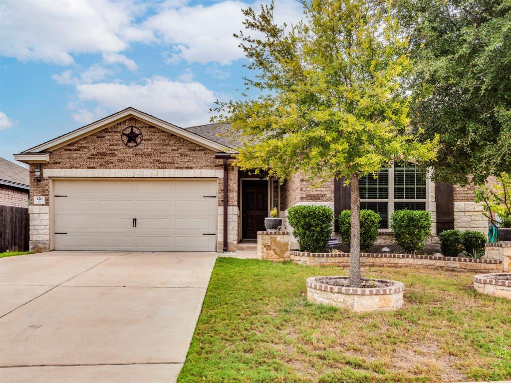 Foto principal - 120 Sawtooth Dr