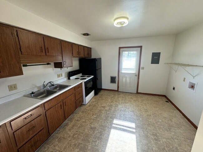 Foto del edificio - 2 Bed Single Level Apartment