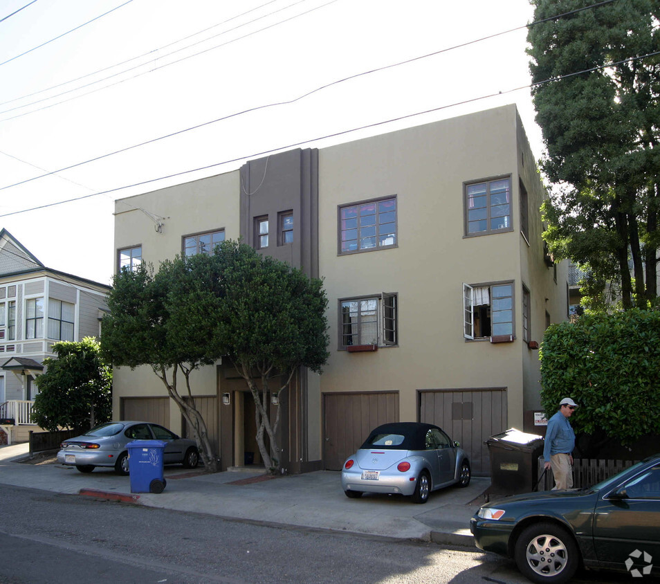 Building Photo - 1915 Bonita Ave