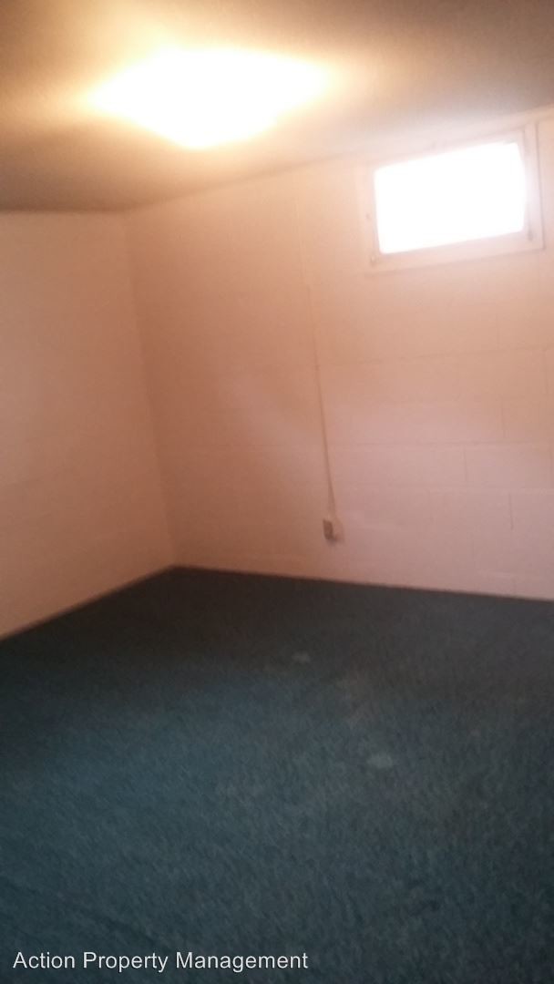 Building Photo - 2 br, 1 bath Apartment - 806 1/2 N Adams