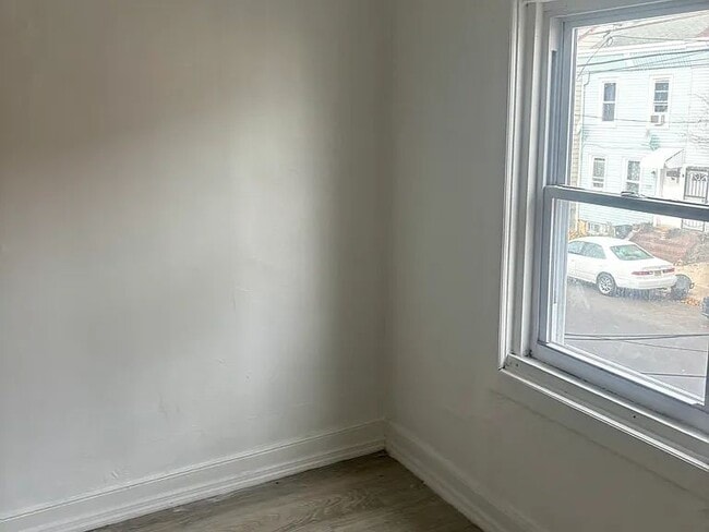 Building Photo - 63 Spring St