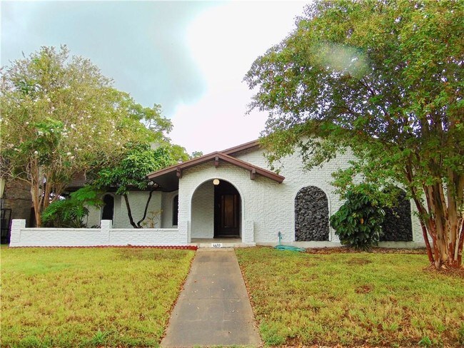 Building Photo - 4410 Sutton Ln
