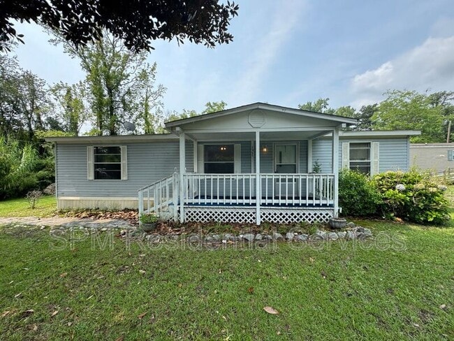 Photo - 1227 Village Road House