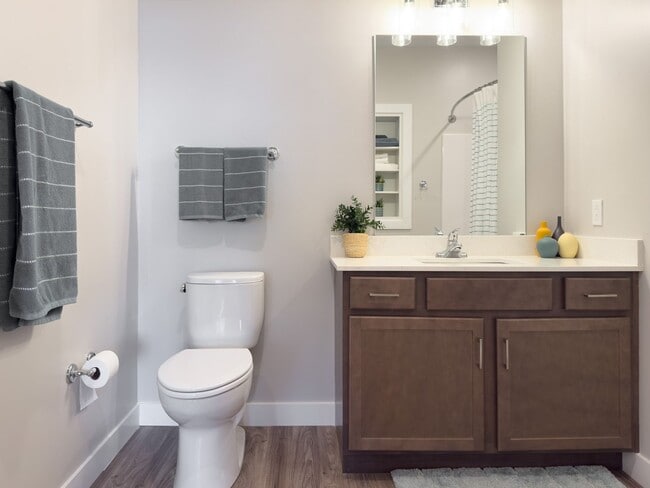 Interior Photo - The Landing at Legends | Specials Available