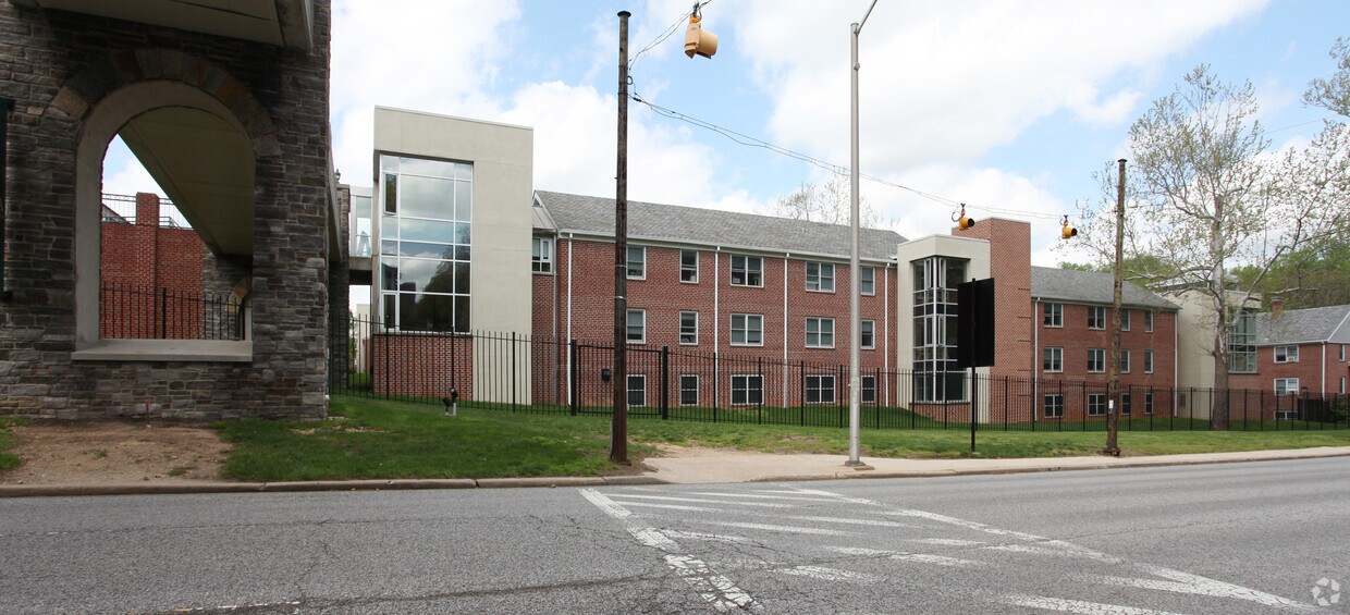 Foto del edificio - 4500 N Charles st