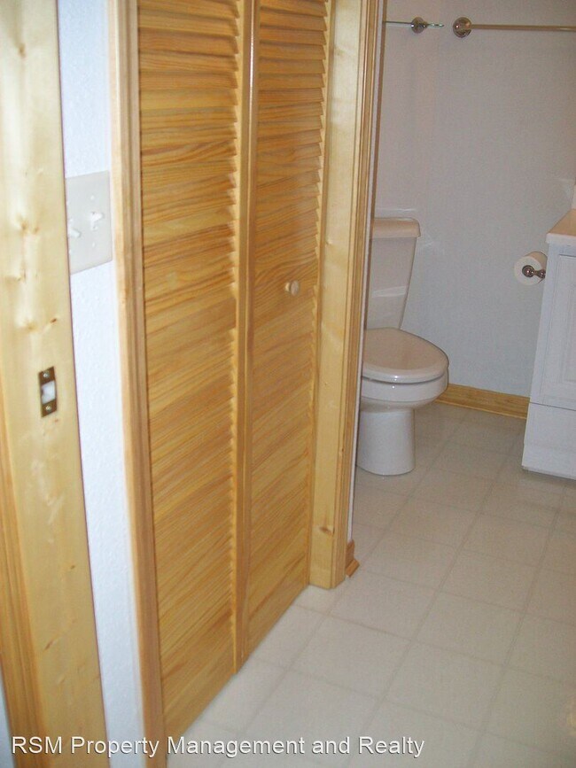Foto del edificio - 2 br, 1 bath House - 7238 N River Rd