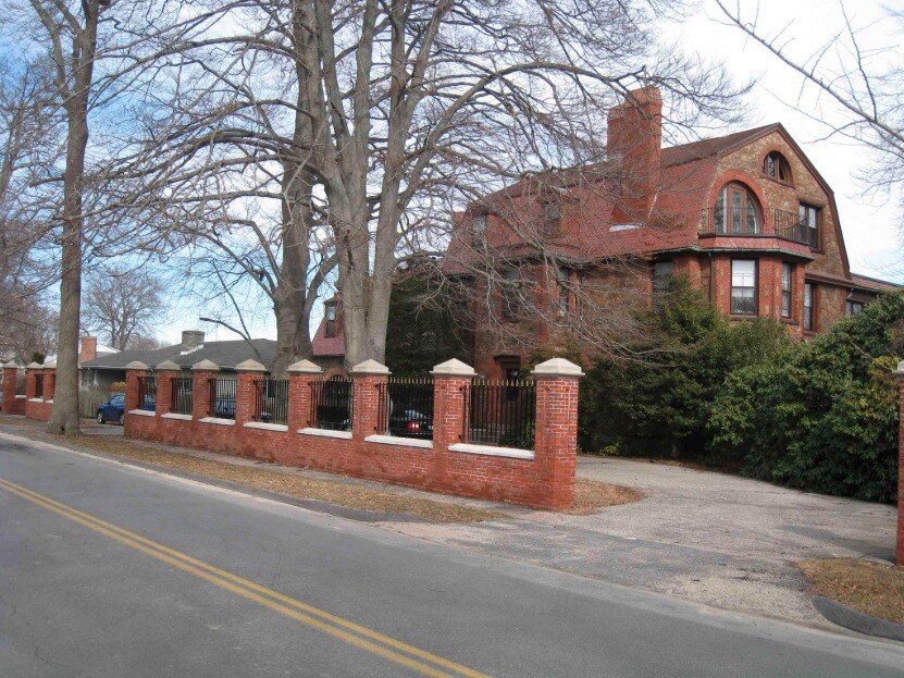Primary Photo - 396 Gibbs Ave
