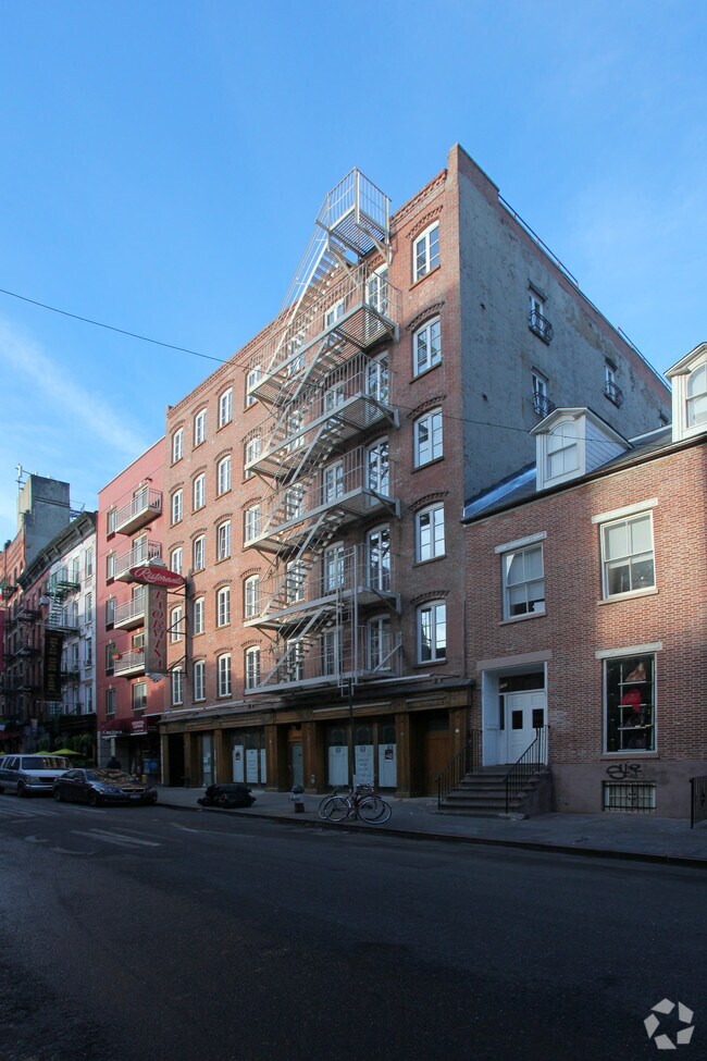 Foto del edificio - 145-147 Mulberry St