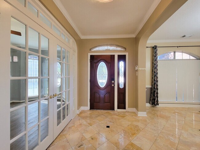 Foto del edificio - Welcome home to this beautiful 2 story on a cul de sac lot! Fresh paint and Stainless steel appli...