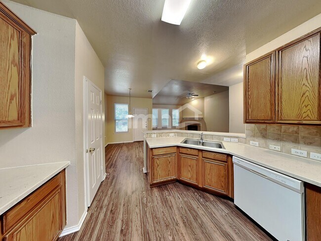 Foto del edificio - 1821 Cartman Rd