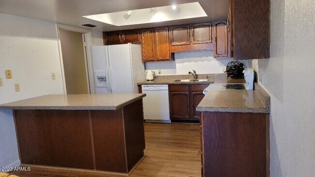 Foto del edificio - 8331 N 21st Dr