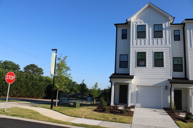 Building Photo - 3601 Elm Grv Ln
