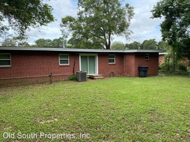 Building Photo - 3 br, 2 bath House - 6210 Hilltop Rd