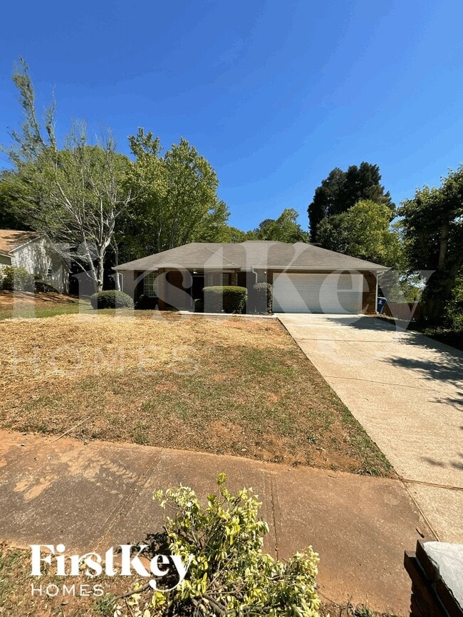 Building Photo - 370 Tait Rd