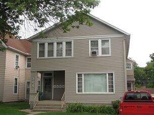 Building Photo - 206 E Bloomington St