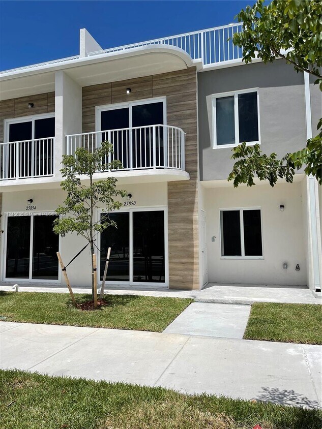 25827 SW 144th Ct, Naranja, FL 33032 Townhome Rentals in Naranja FL