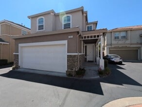 Building Photo - 525 Verduzzo Ct