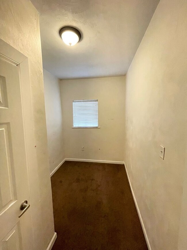 Building Photo - Flexible Move in Dates!- Updated 3 or 4 Be...