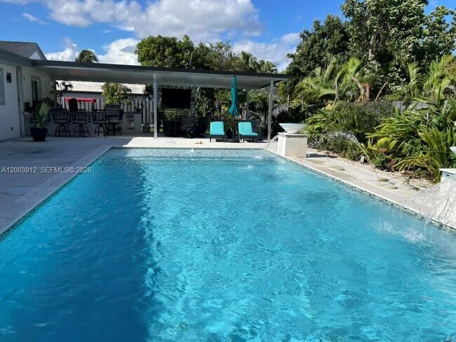 Foto del edificio - 15551 SW 155th Ave