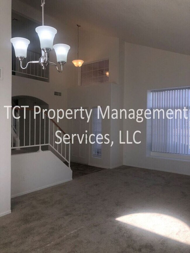 Foto del edificio - Spacious Four Bedroom Home in Gilbert!