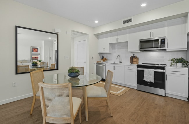 1A- Cocina Comedor.jpg - Boulders Menifee