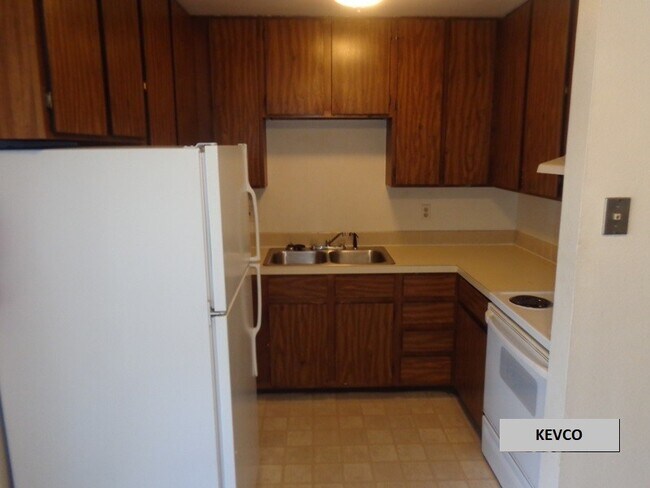 Foto del edificio - Great Condo by Foothills Mall!