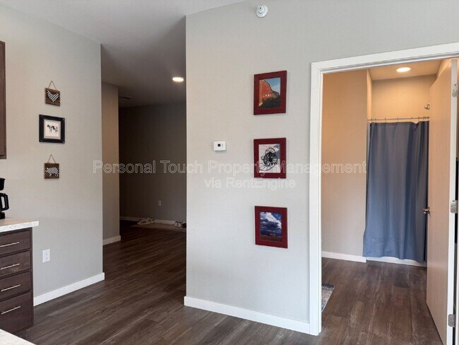 Foto del edificio - 600 8th St S
