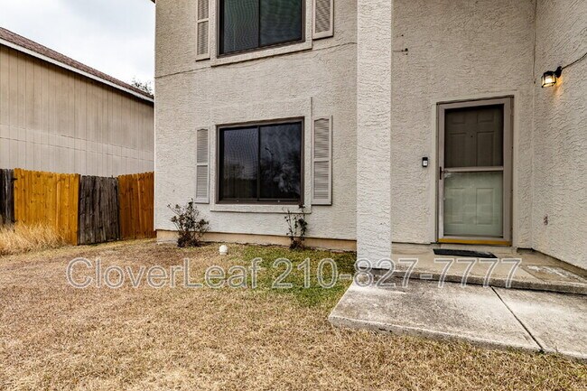 Foto del edificio - 9227 Bowen Dr