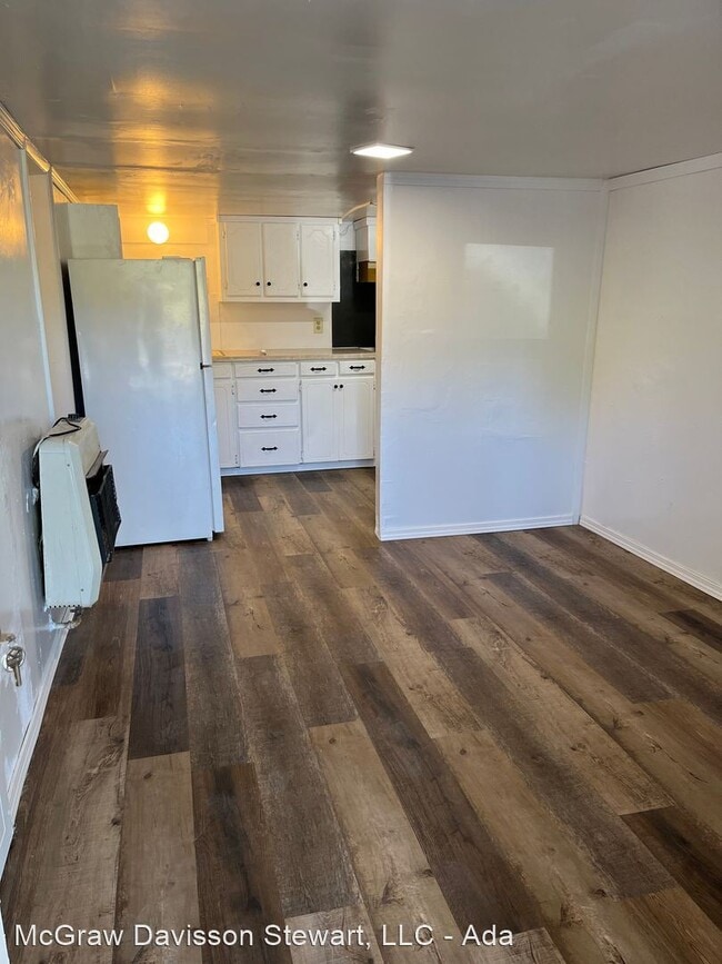 Building Photo - 1 br, 1 bath House - 821 N Highland Apt C