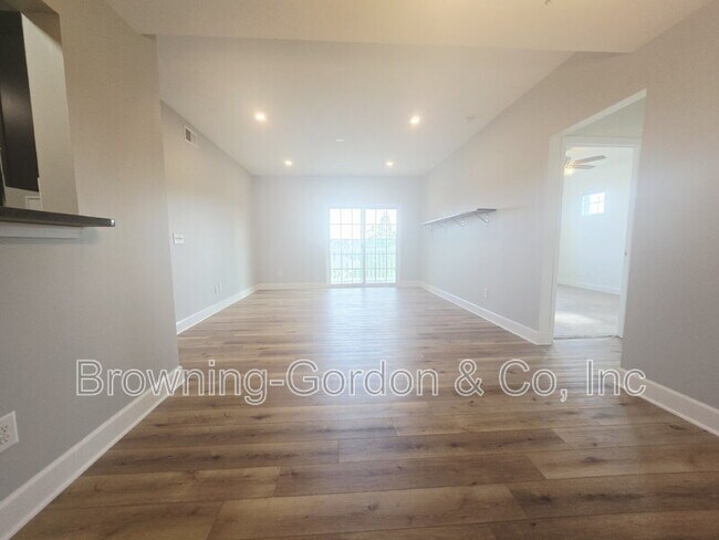 Foto del edificio - 8601 Peckham Ln