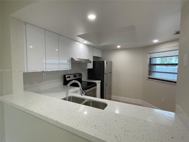 Foto del edificio - 2202 San Remo Cir