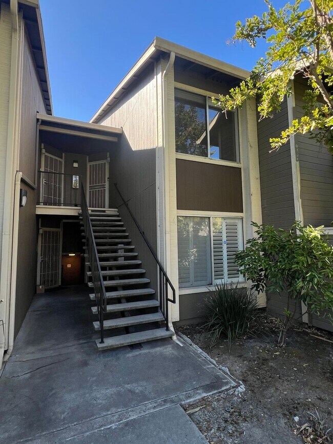Building Photo - 2664 Senter Rd