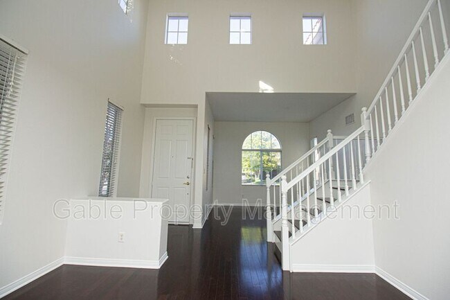 Foto del edificio - 24254 Kirby Ct