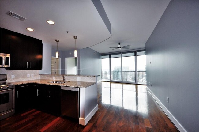 Foto del edificio - 1080 Peachtree St NE