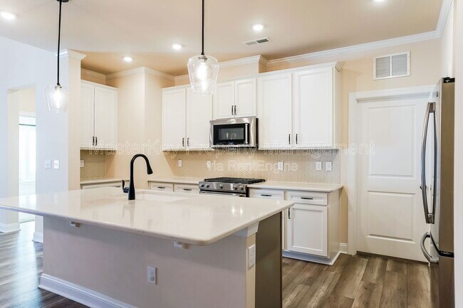 Foto del edificio - 616 Mount Blanc Way