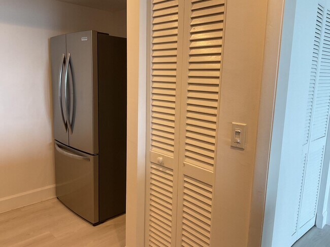 Foto del edificio - 2425 Presidential Way