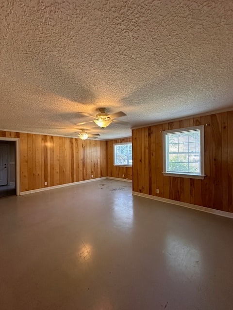 Building Photo - 135 Palmera Ln