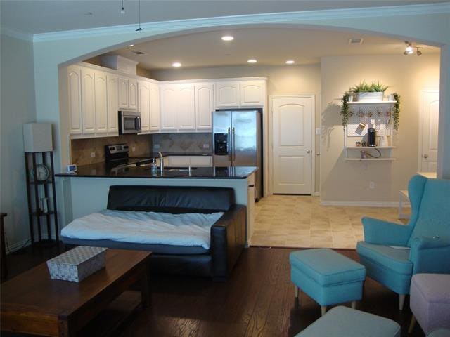 Building Photo - 913 Shelby Ln