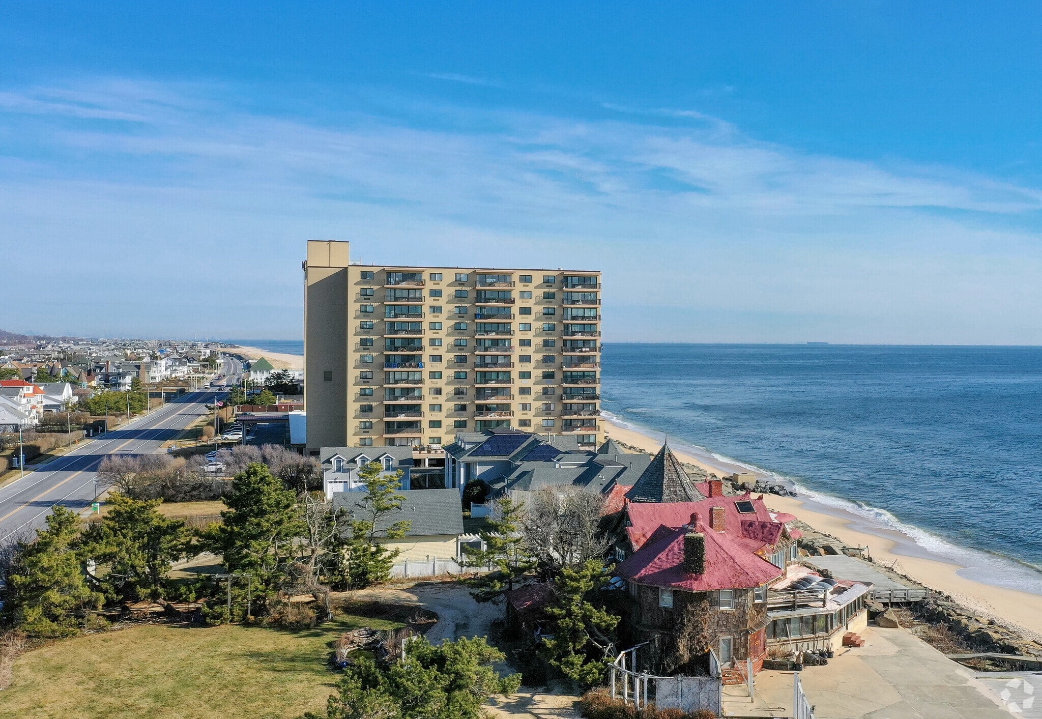 Shores Condominiums South