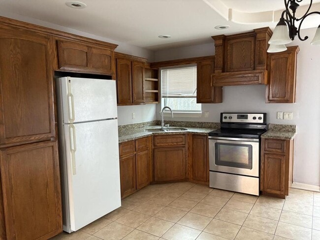 Building Photo - 1416 Leann Rimes Rd