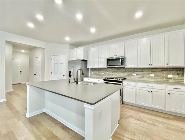 Building Photo - 1821 Cantonata Dr