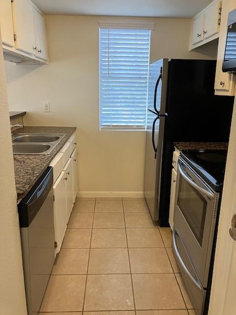 Building Photo - 2450 Ashdale Dr