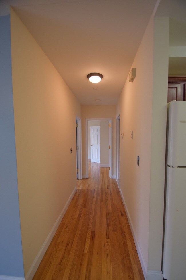 Building Photo - 598 President St