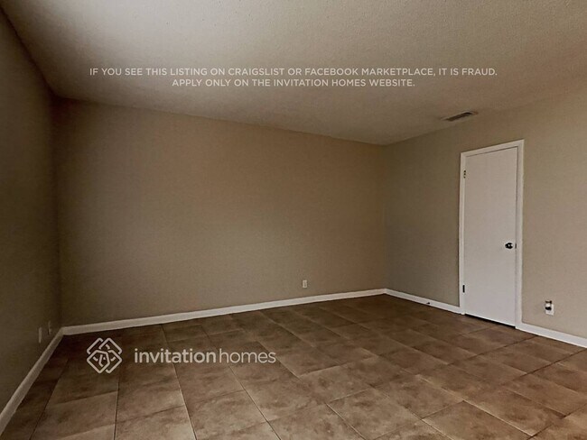 Building Photo - 512 E Hilda Dr