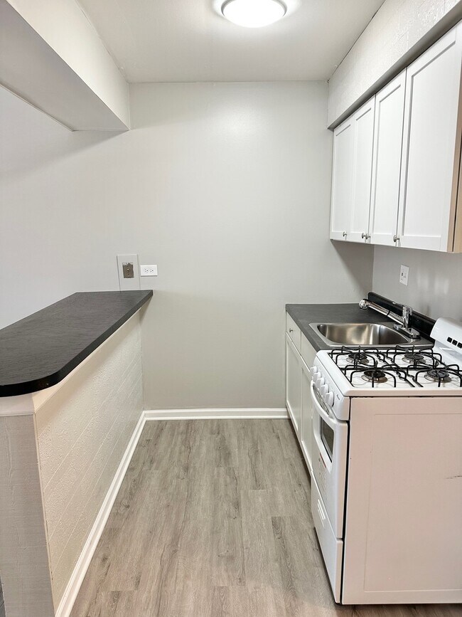 Foto del edificio - 1940 Mark Ave