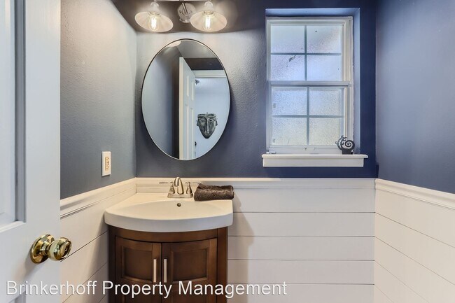 Building Photo - 2 br, 1.5 bath House - 1470 S Quebec Stree...